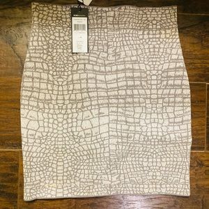 NWT! BCBGMaxAzria Simone Croc Print Jacquard Skirt